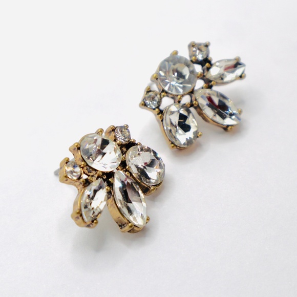 Earrings Gold Tone Cluster Crystals Stud Crew Style New - Picture 2 of 3